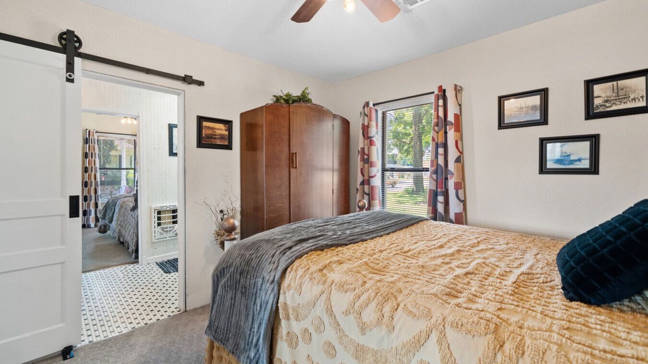 Photo of Bedroom in Russellville