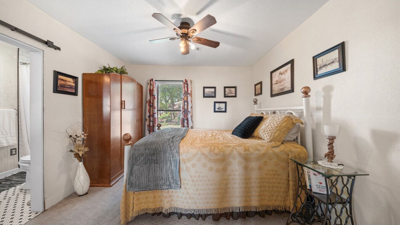 Photo of Bedroom in Russellville