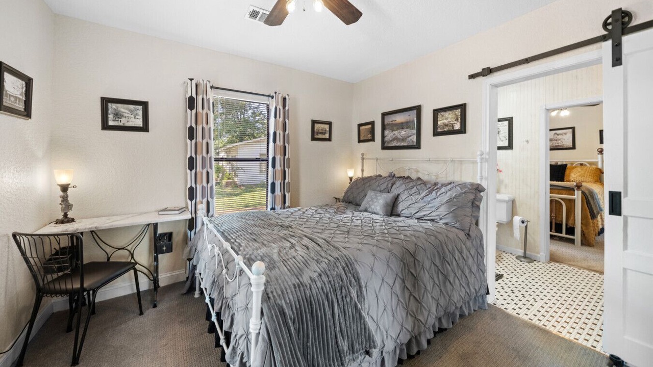 Photo of Bedroom in Russellville