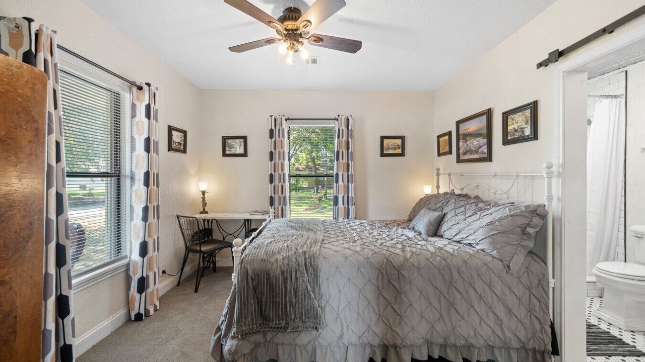Photo of Bedroom in Russellville