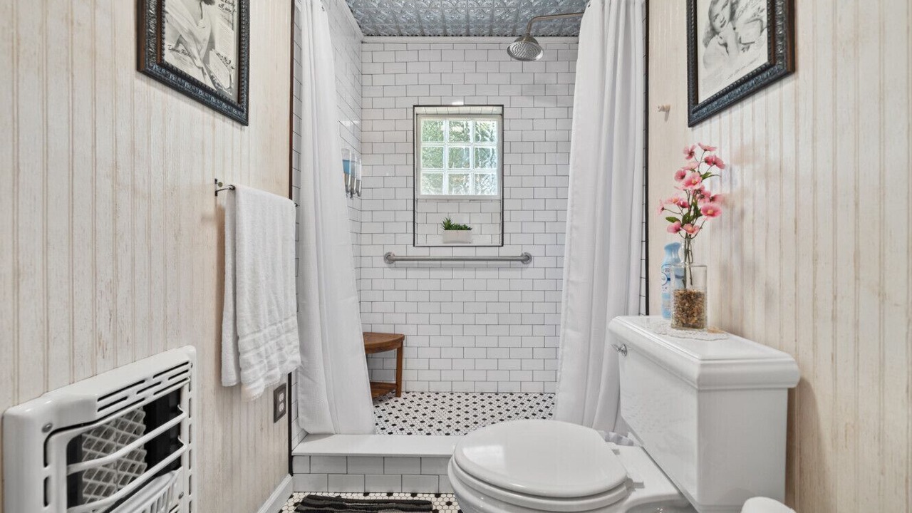 Photo of Bathroom in Russellville