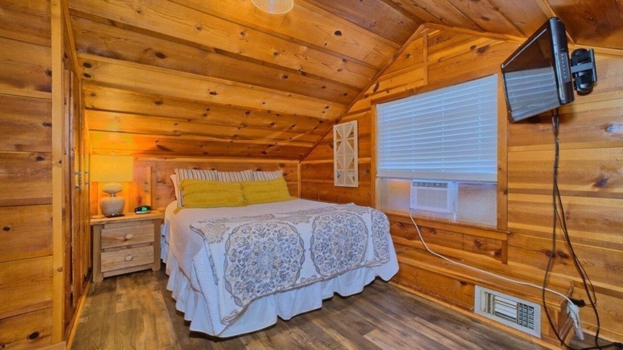 Photo of Bedroom in South Toledo Bend