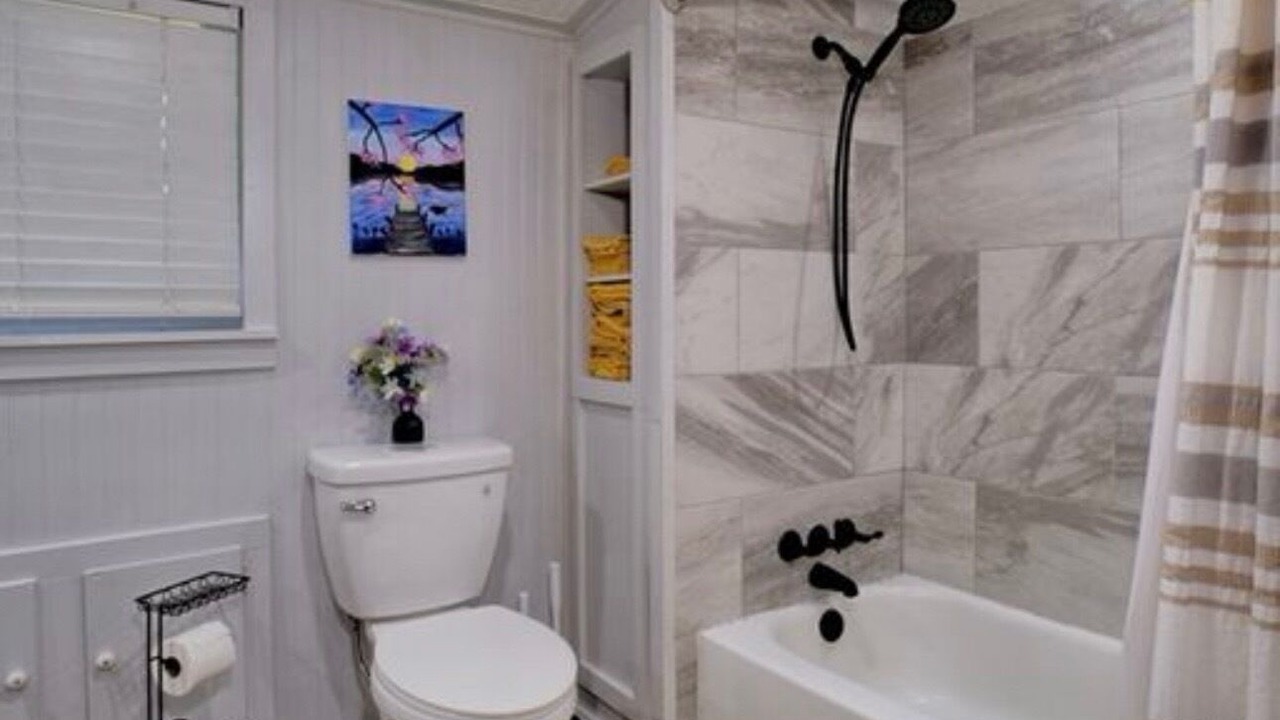 Photo of Bathroom in South Toledo Bend