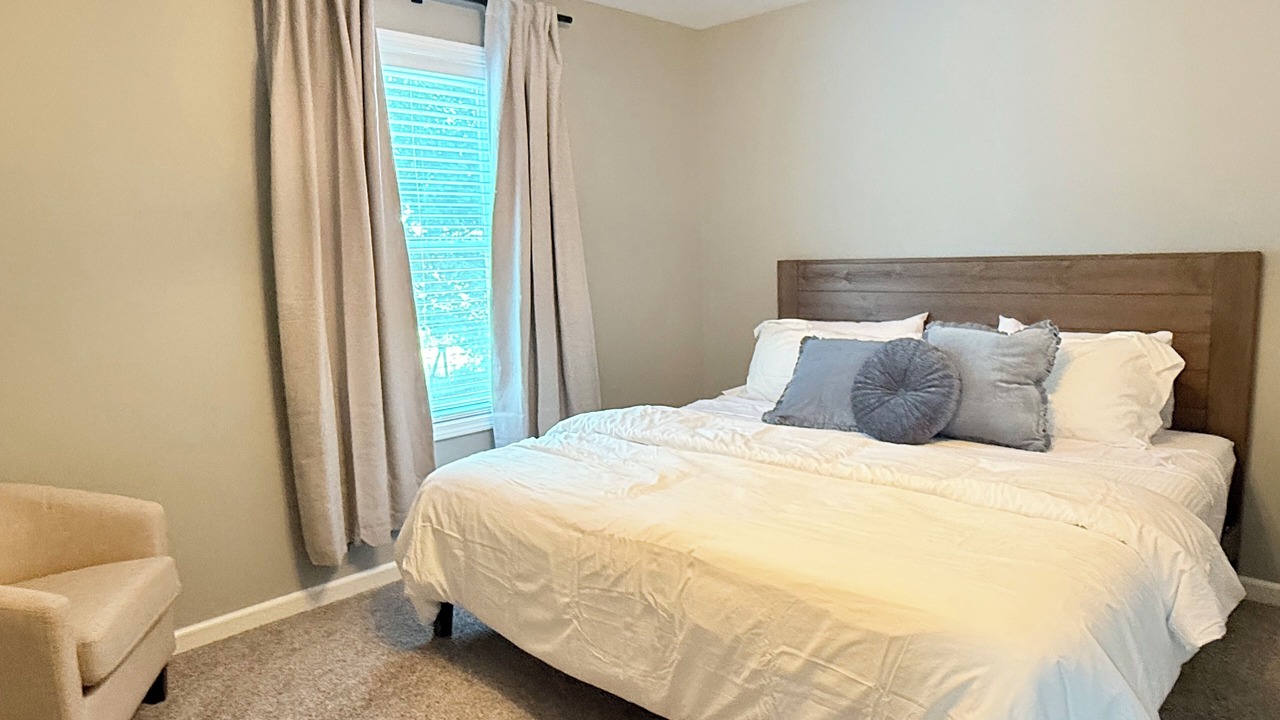 Photo of Bedroom in Lewisburg