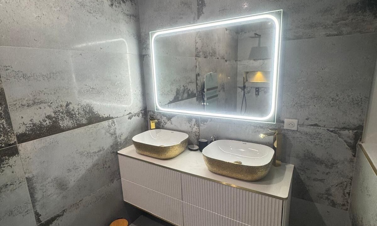 Photo of Bathroom in Villetelle