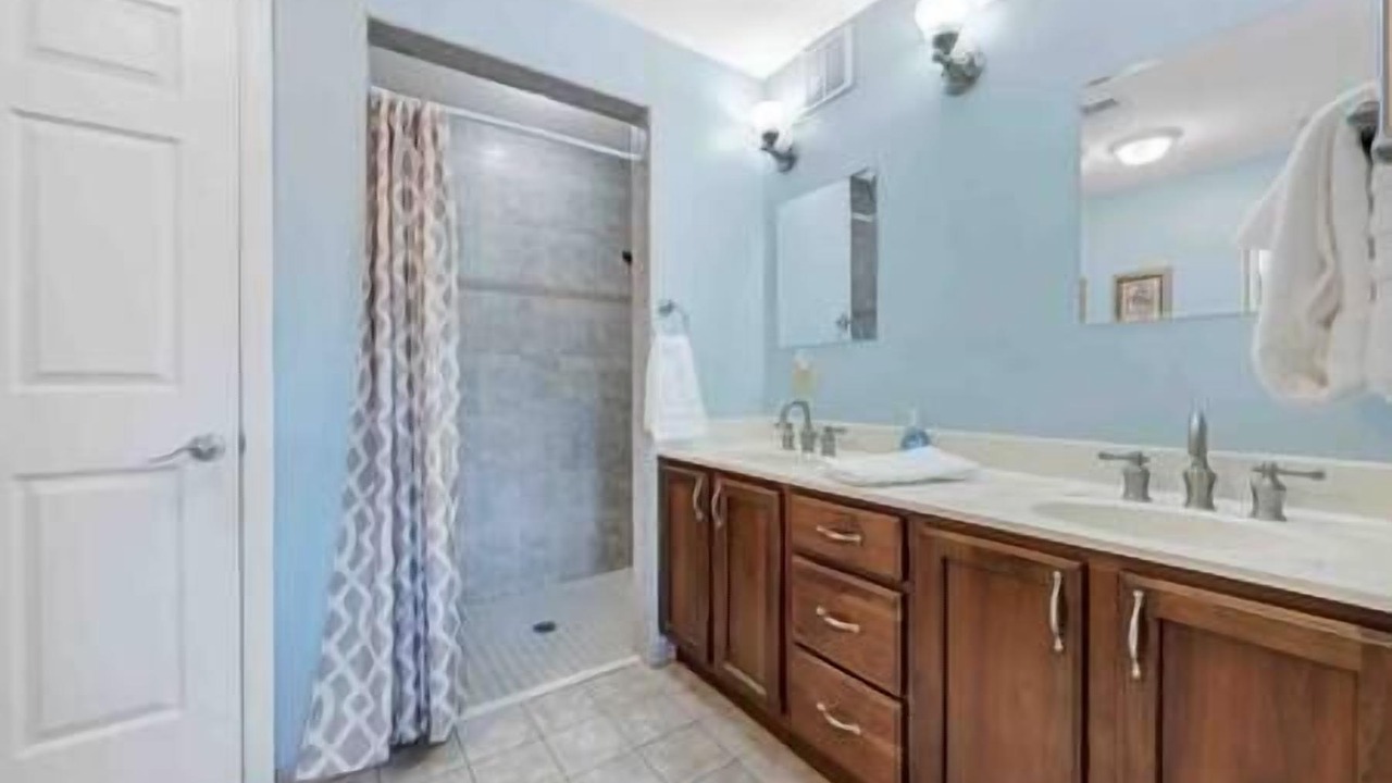 Photo of Bathroom in Moneta