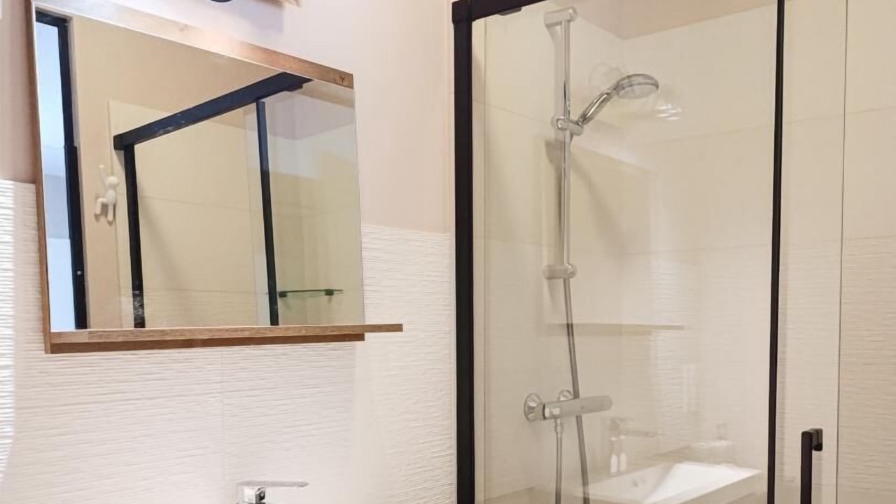 Photo of Bathroom in Saint-Denis-les-Martel