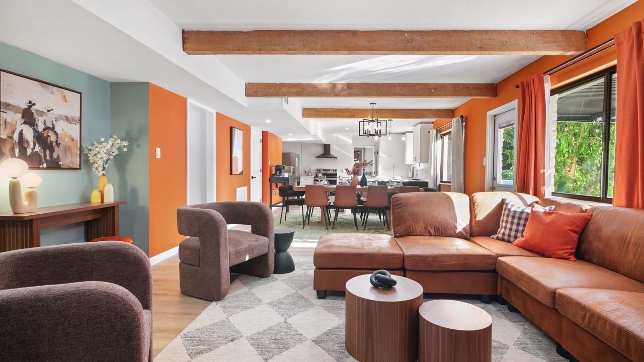 Photo of Livingroom in Castle Hills