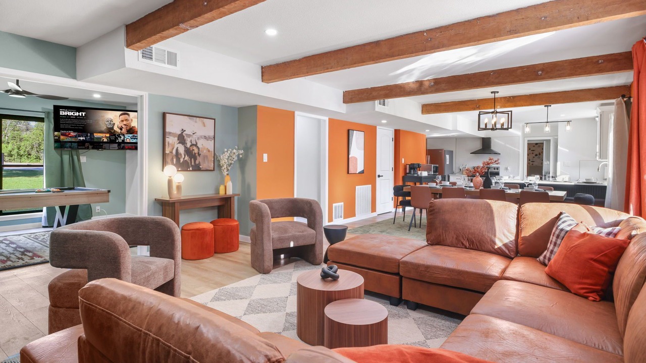 Photo of Livingroom in Castle Hills