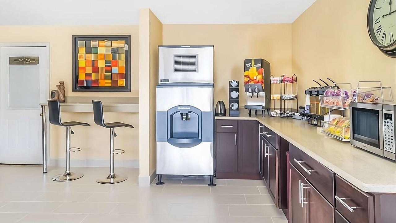 Photo of Others in Lookout Valley Neighborhood Association