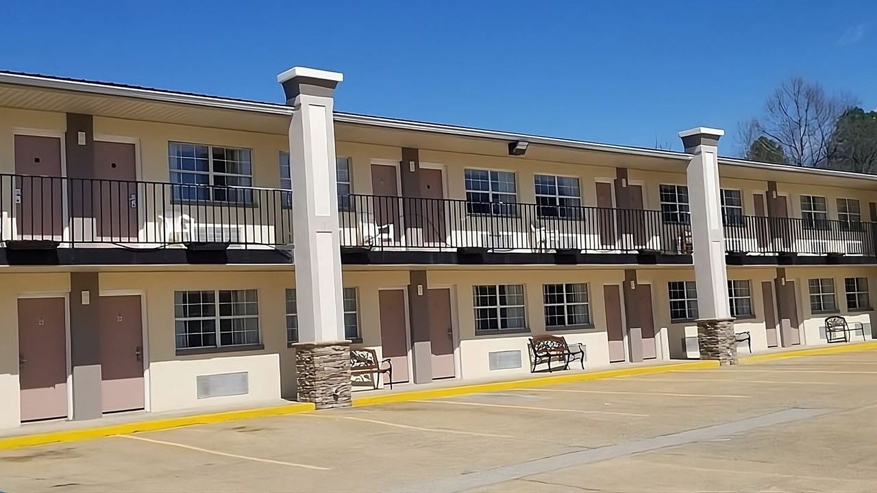 Photo of Outdoor in Lookout Valley Neighborhood Association