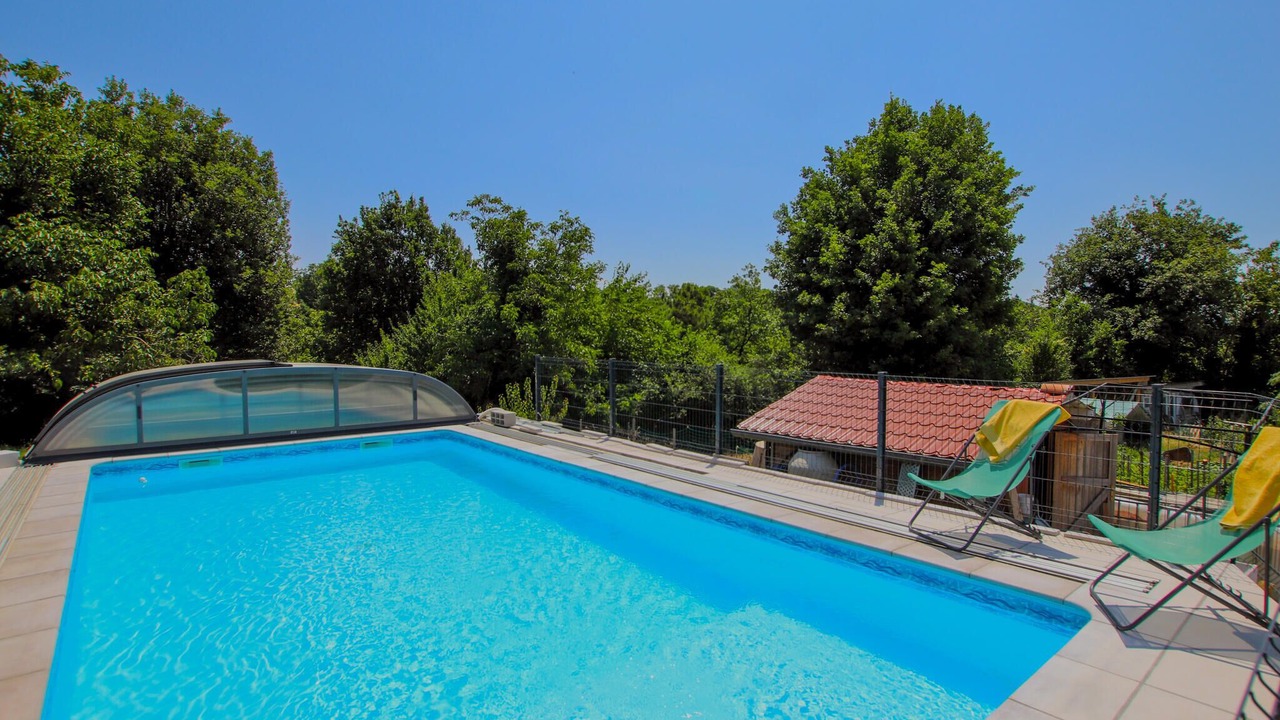 Photo of Outdoor in Saint-Martin-d'Aout
