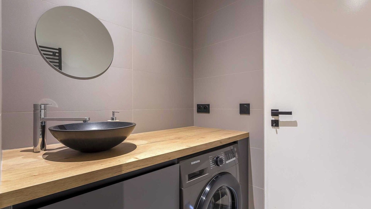 Photo of Bathroom in Carnot - Gailleton