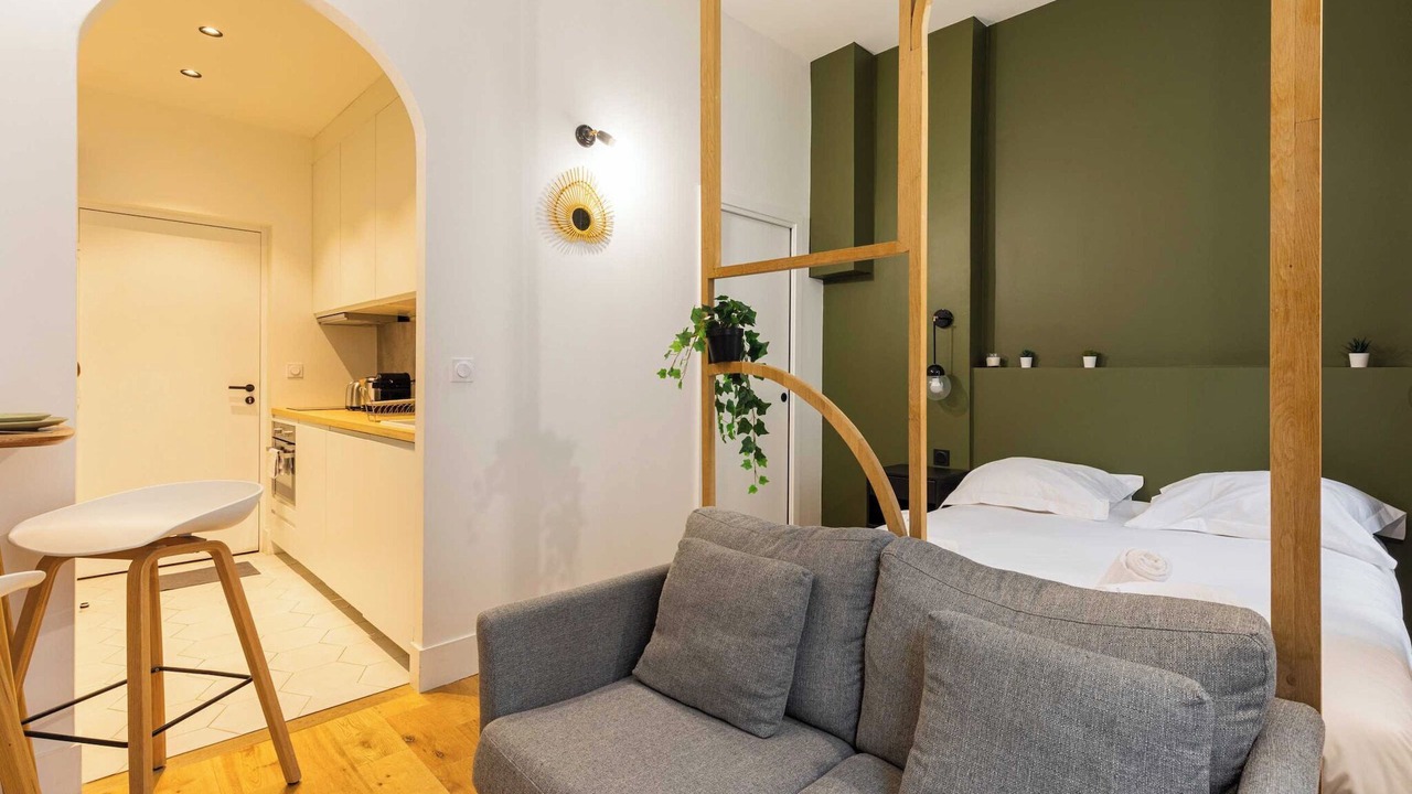 Photo of Livingroom in Carnot - Gailleton