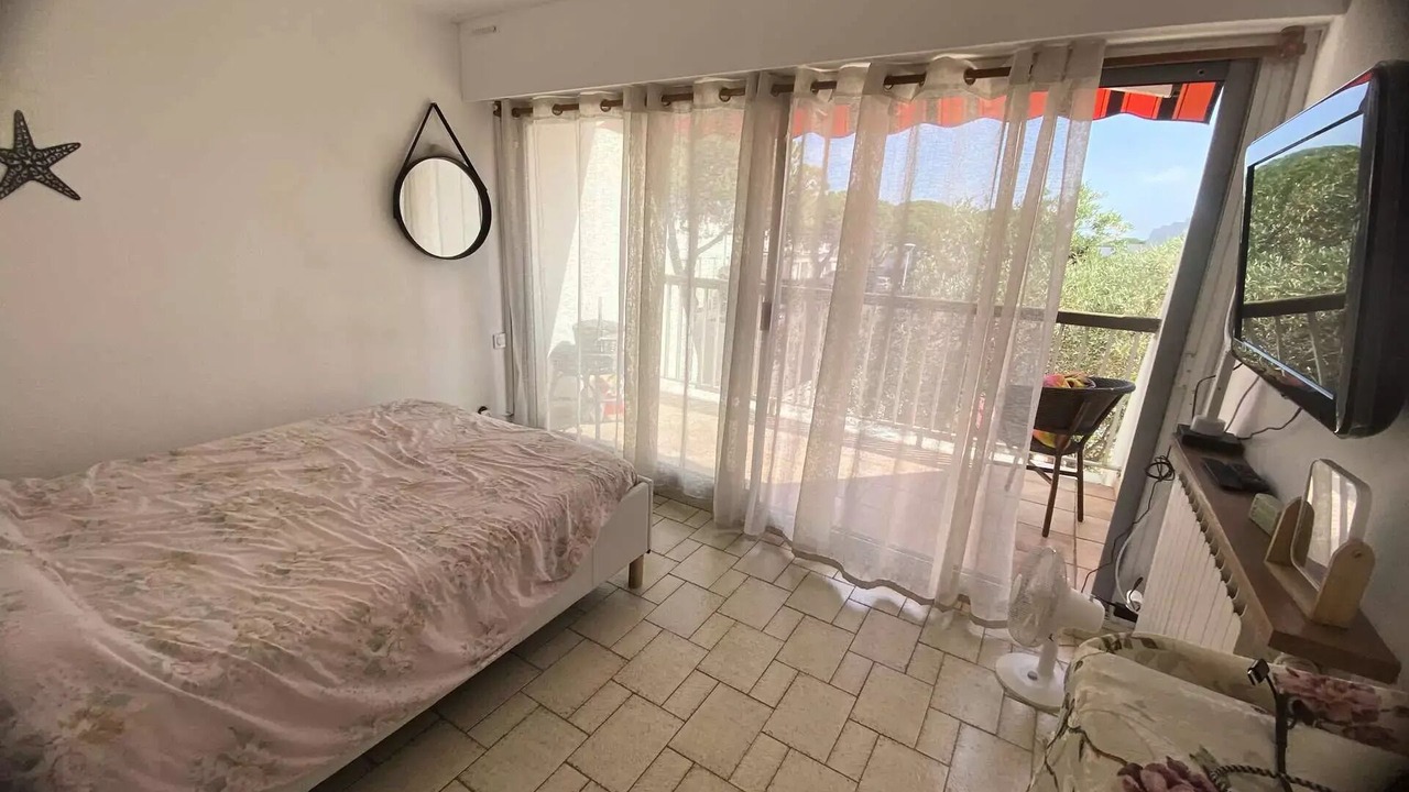 Photo of Bedroom in Le Grau-Du-Roi