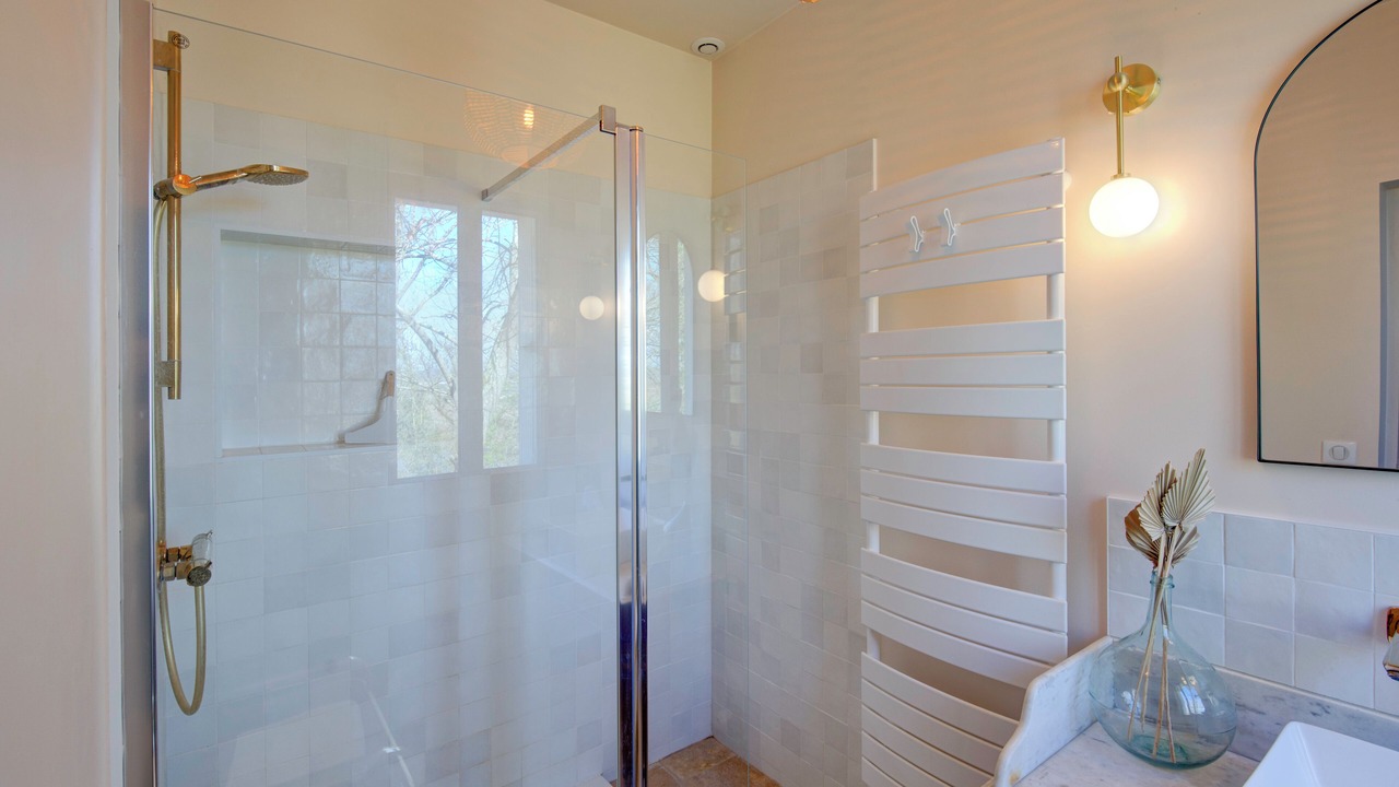Photo of Bathroom in Saint-Avertin