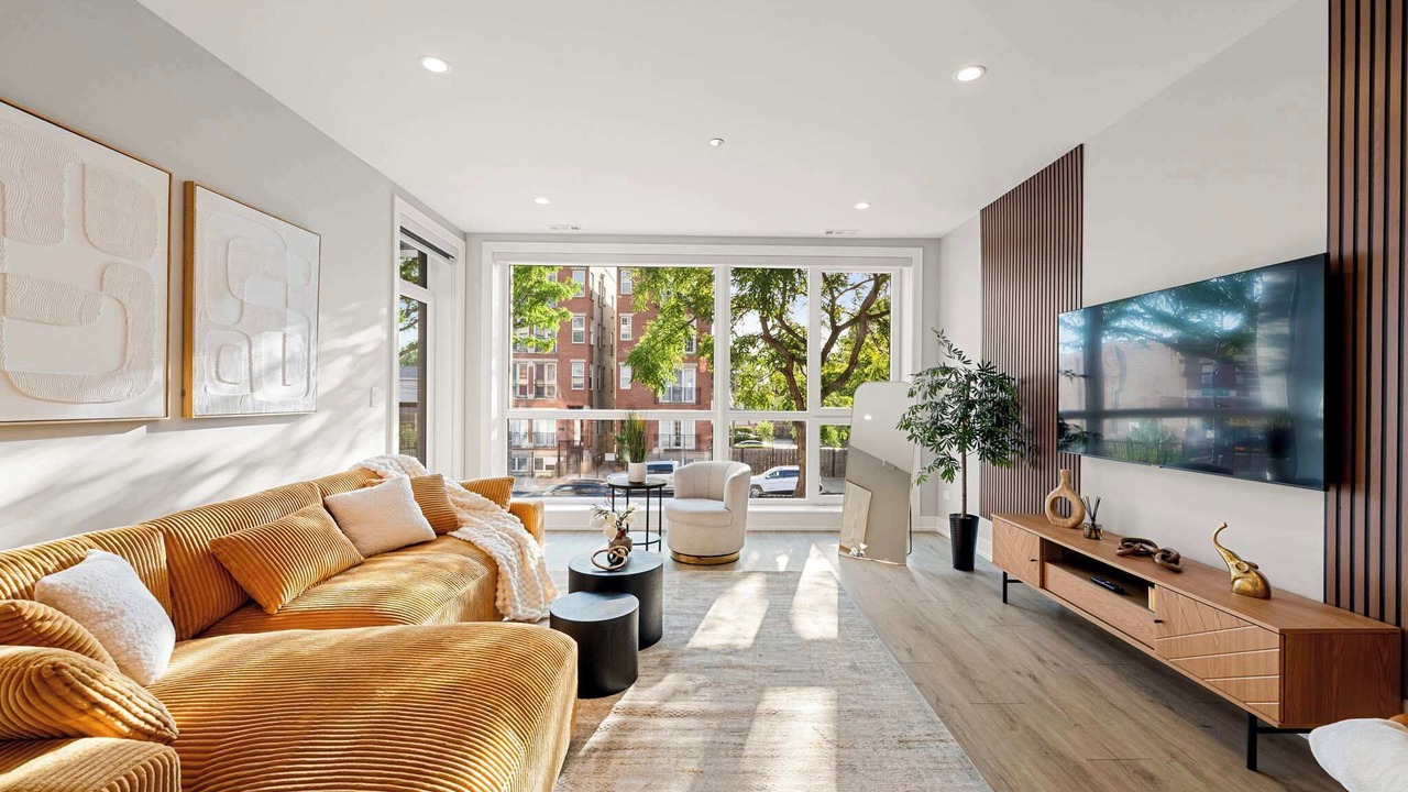 Photo of Others in Tri-Taylor