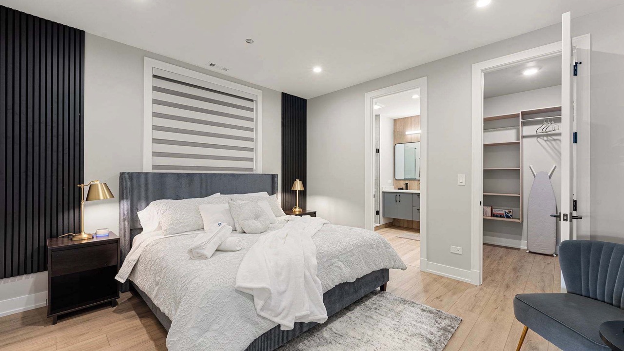 Photo of Others in Tri-Taylor