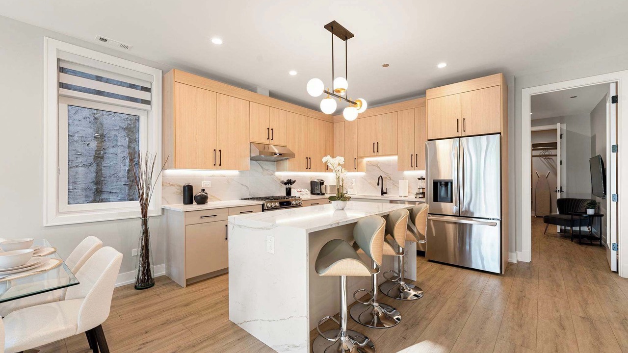 Photo of Others in Tri-Taylor