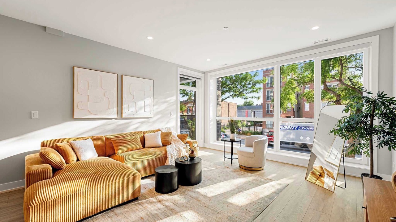 Photo of Others in Tri-Taylor