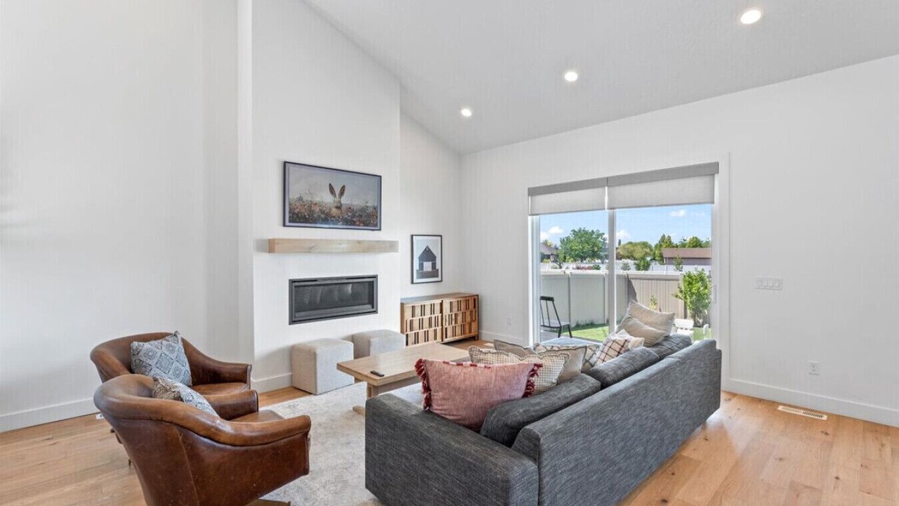 Photo of Livingroom in Kaysville