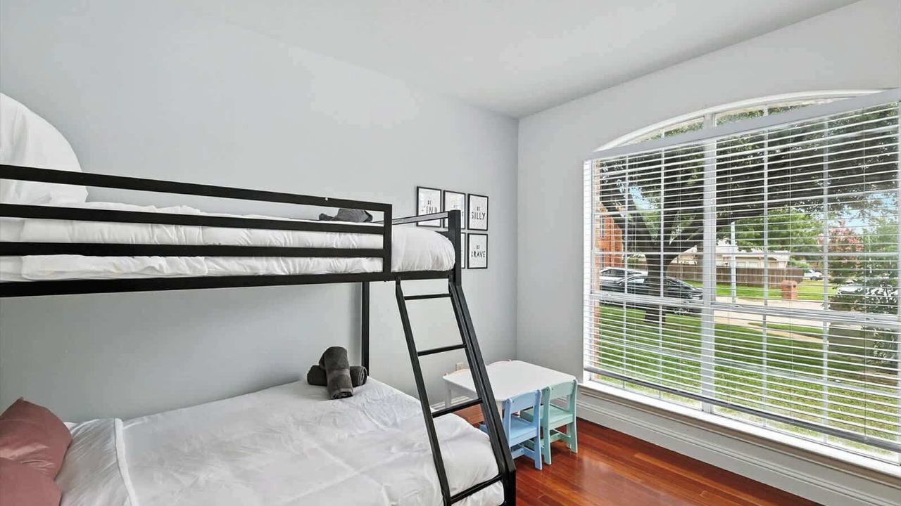 Photo of Bedroom in Fossil Creek
