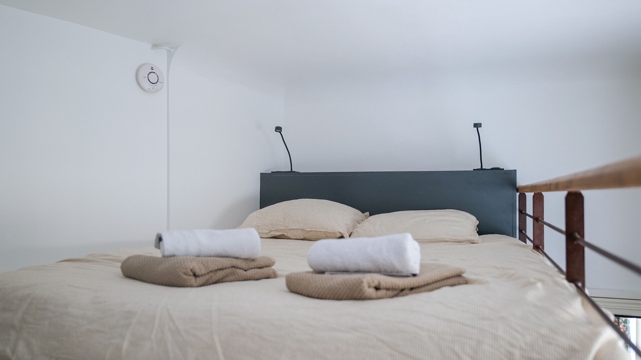 Photo of Bedroom in Downtown Angers