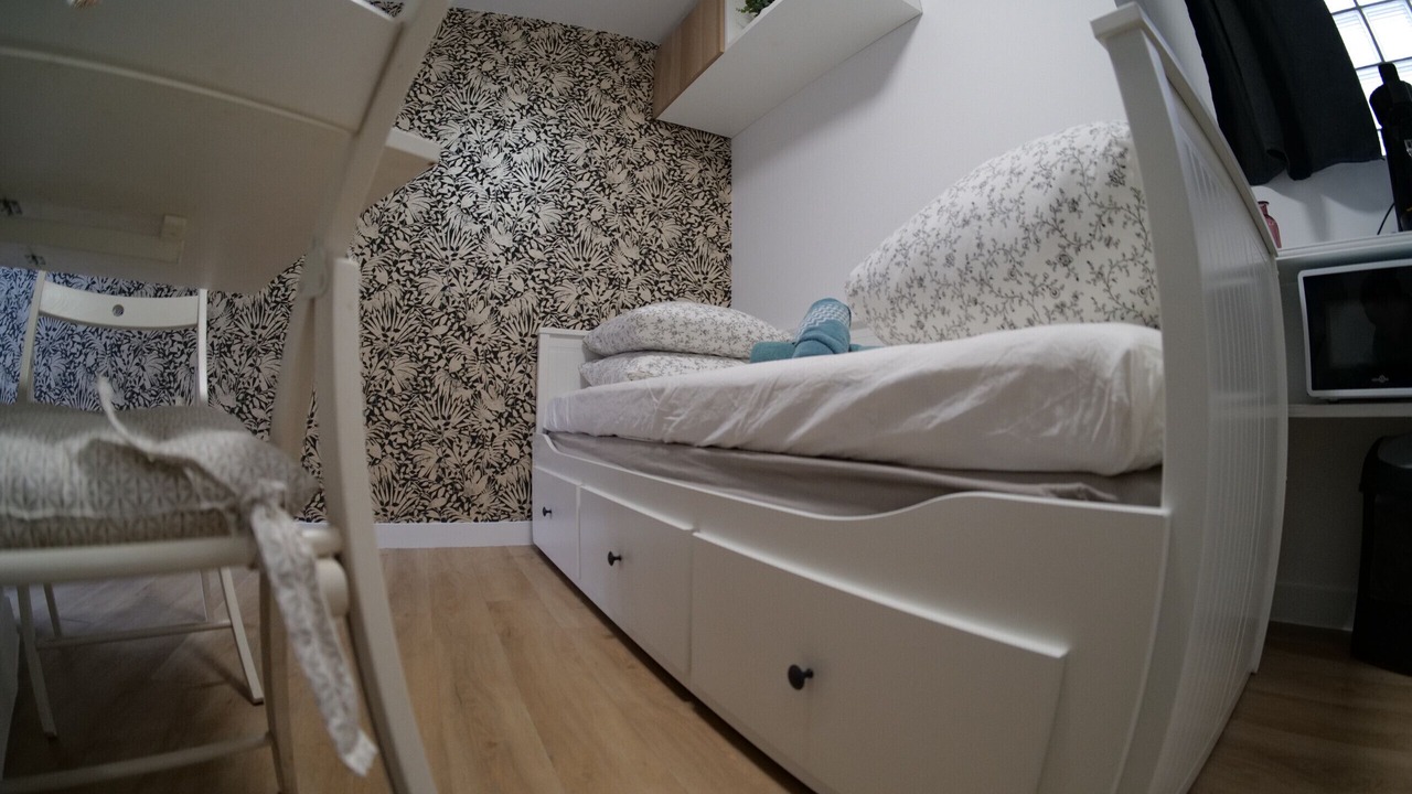 Photo of Bedroom in Downtown Angers