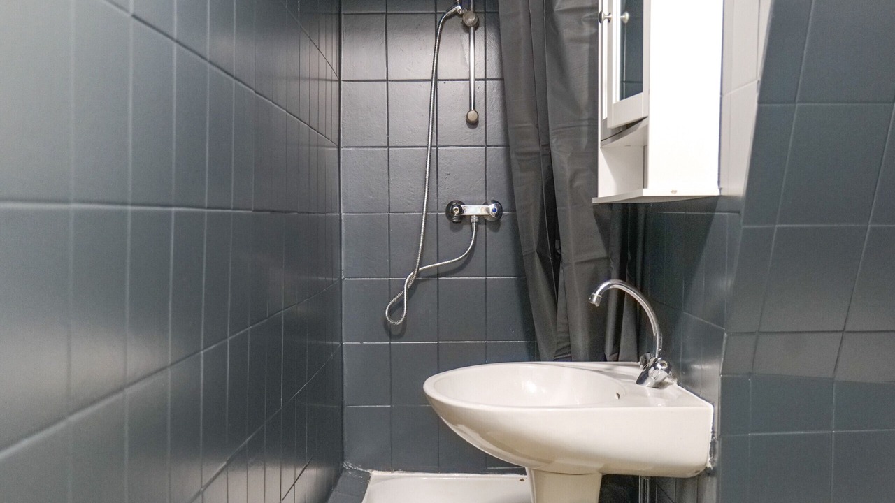 Photo of Bathroom in Downtown Angers