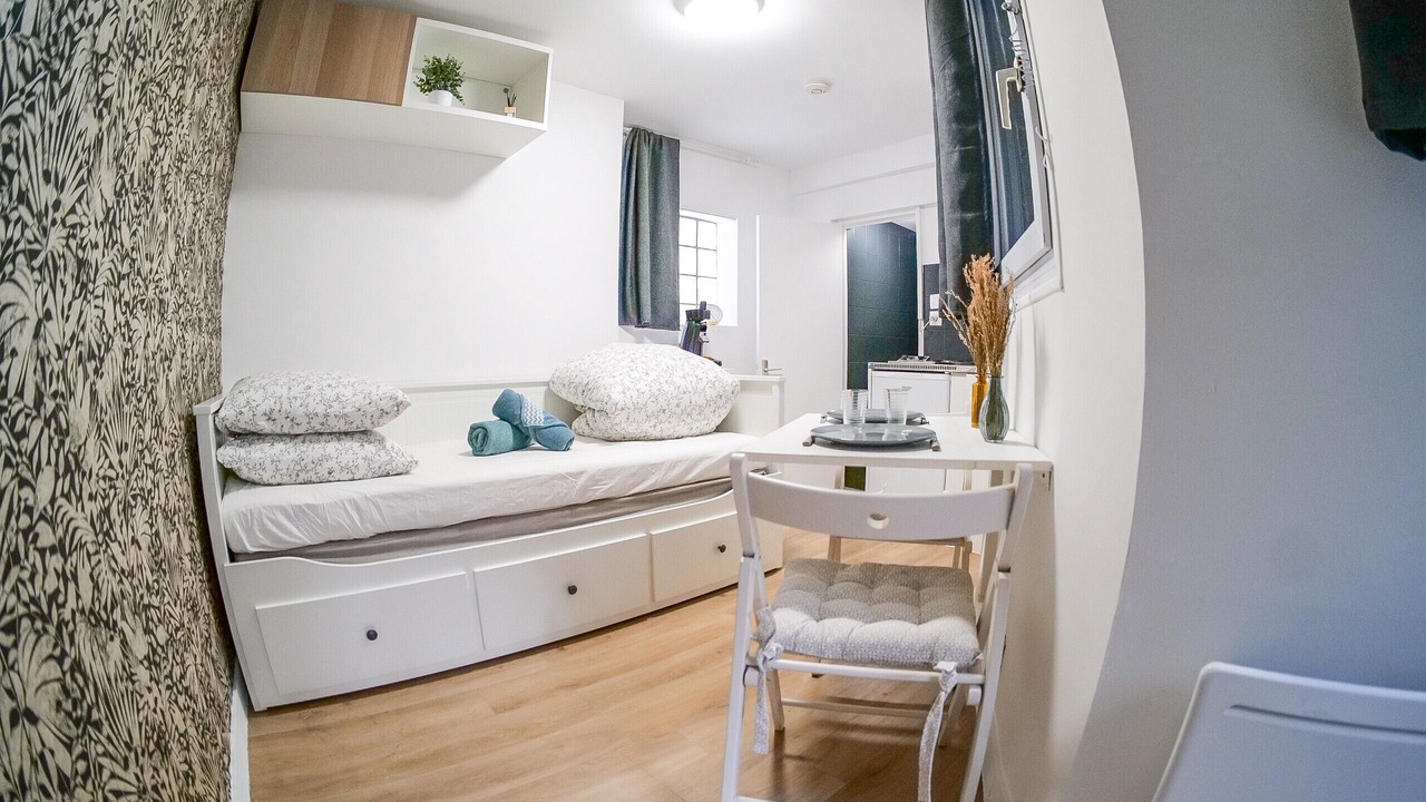 Photo of Bedroom in Downtown Angers