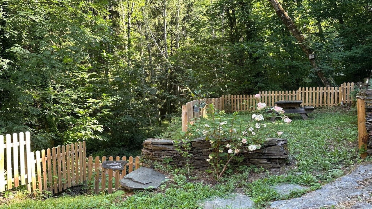 Photo of Outdoor in Caudebronde