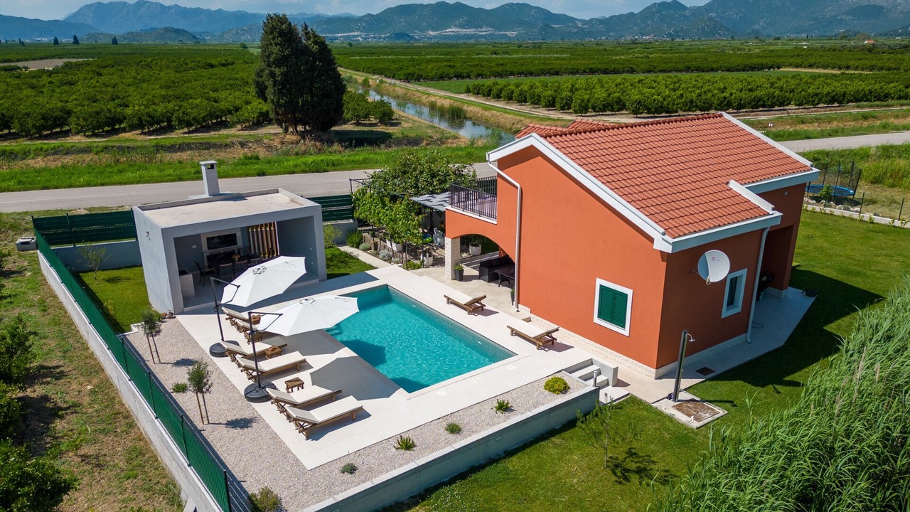Photo of Outdoor in Opuzen
