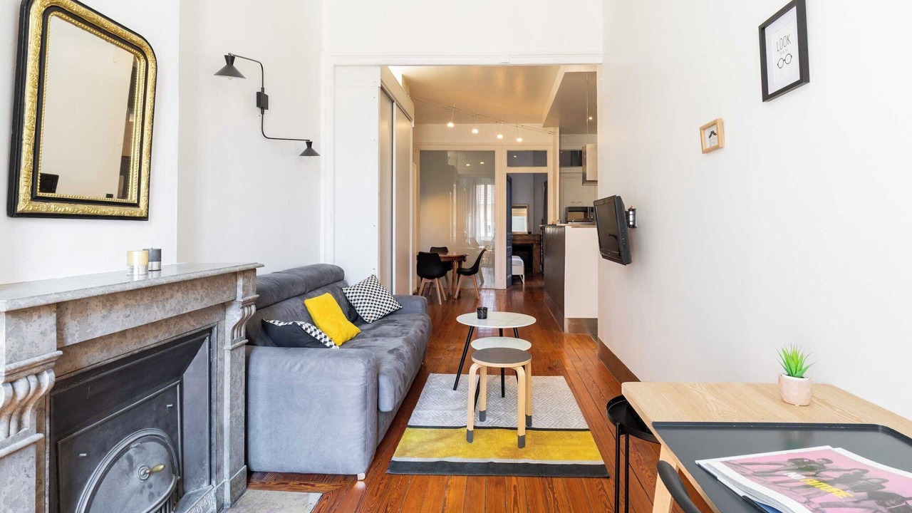 Photo of Livingroom in Jules Ferry - Recamier