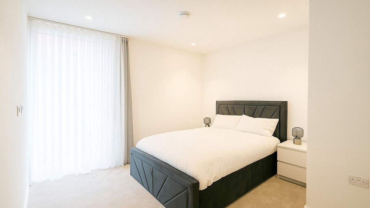 Photo of Bedroom in Poplar