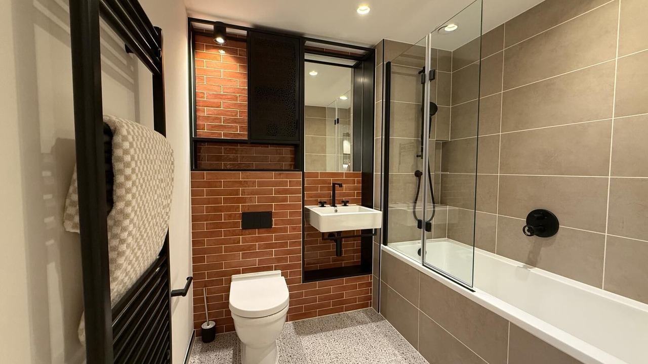 Photo of Bathroom in Poplar