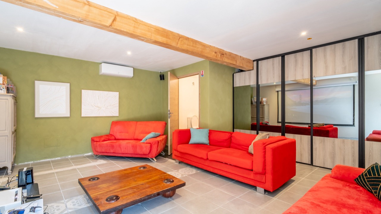 Photo of Livingroom in Villeneuve-les-Montreal