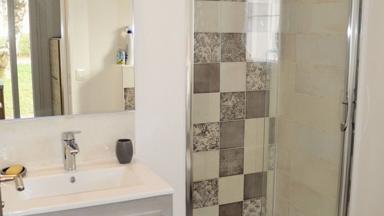 Photo of Bathroom in Amboise