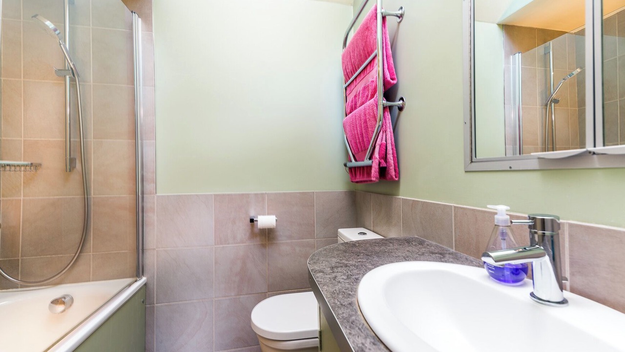 Photo of Bathroom in Brompton & Hans Town