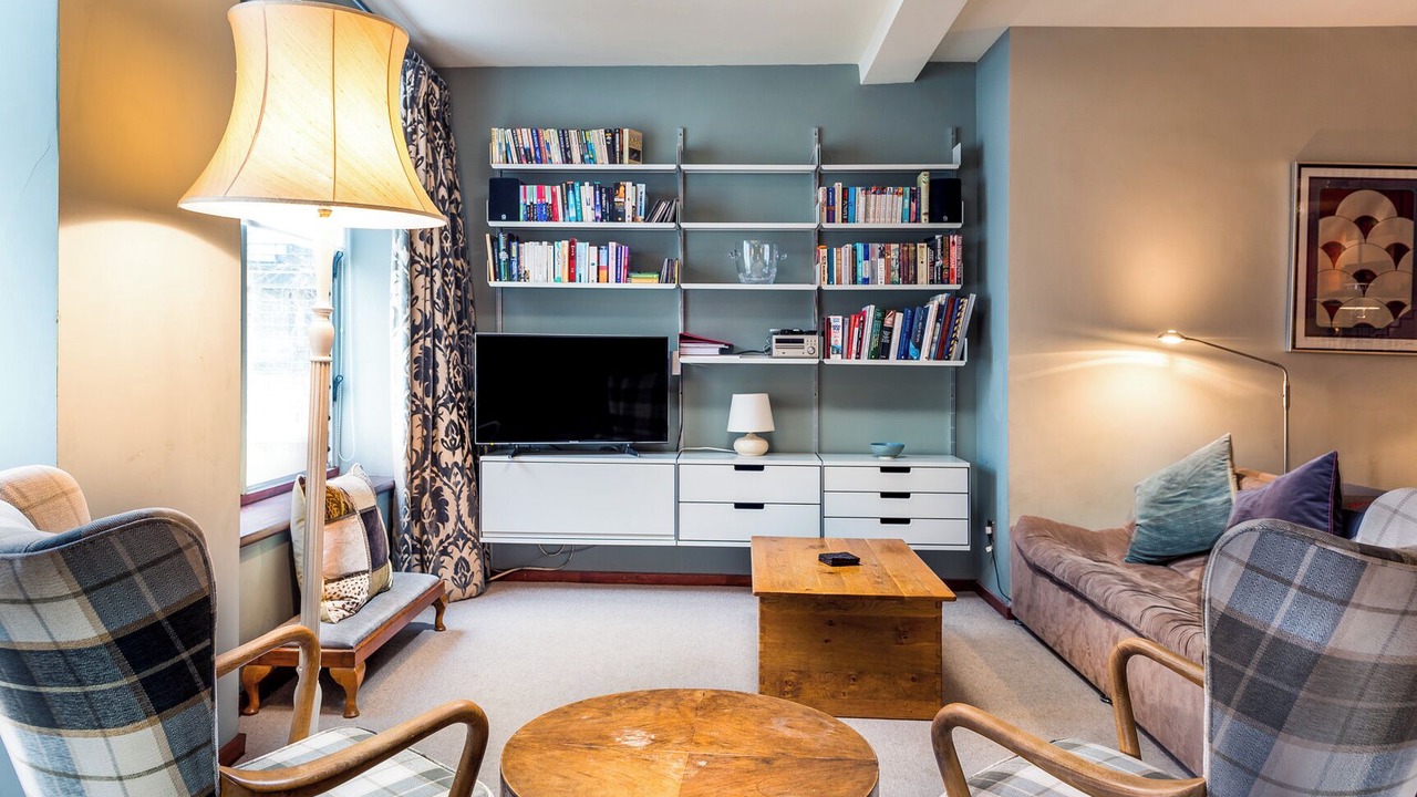 Photo of Livingroom in Brompton & Hans Town