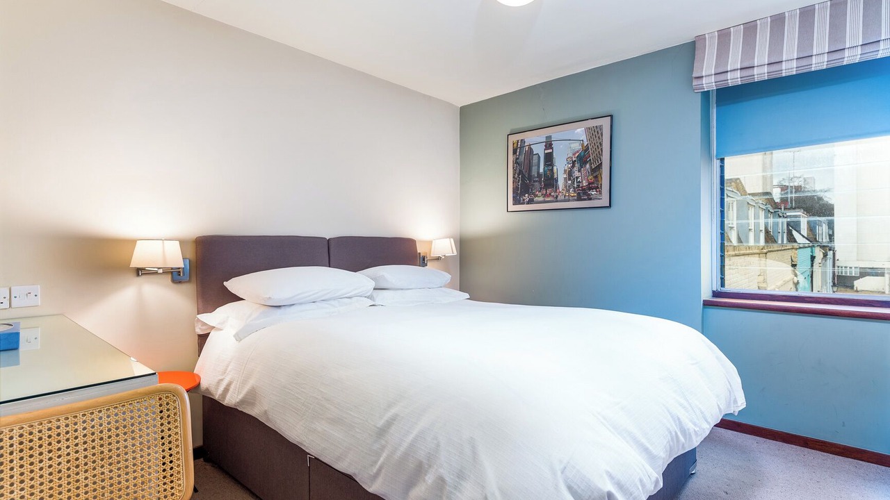Photo of Bedroom in Brompton & Hans Town