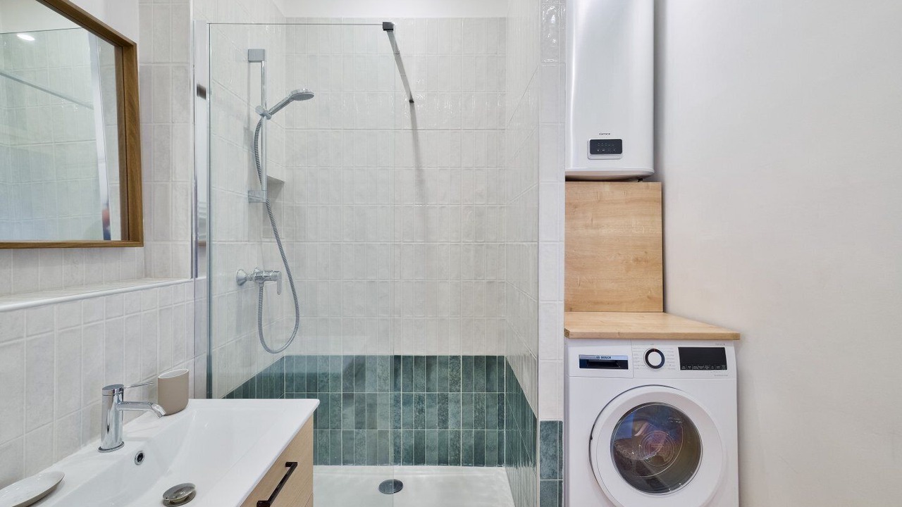Photo of Bathroom in 6th Arrondissement