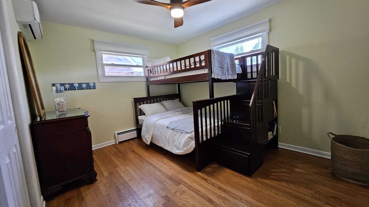 Photo of Bedroom in Buckingham Lake - Crestwood