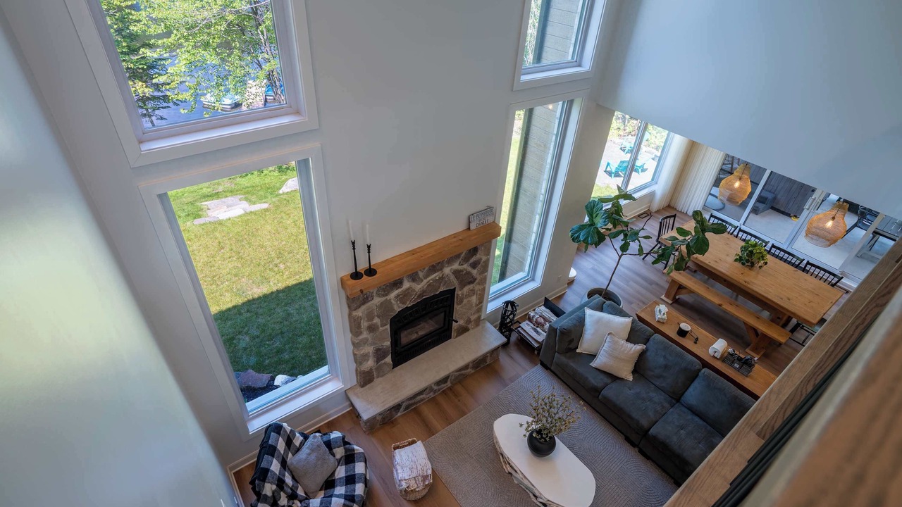 Photo of Livingroom in Chertsey