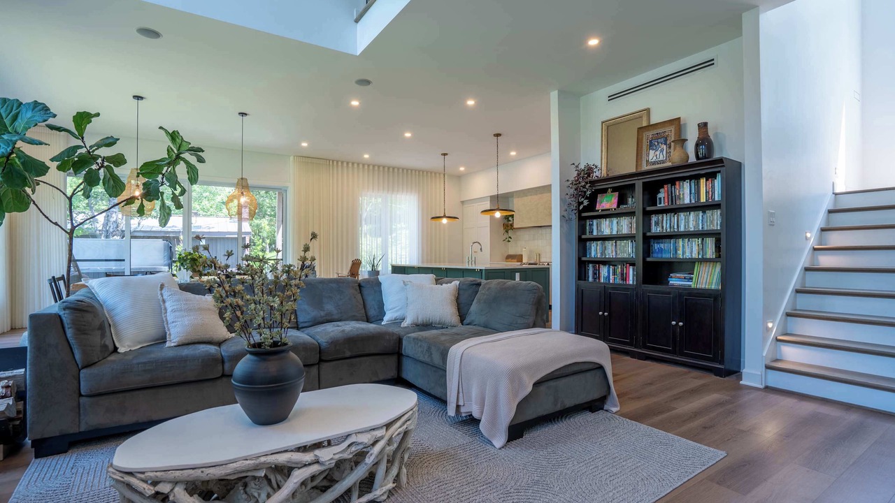 Photo of Livingroom in Chertsey