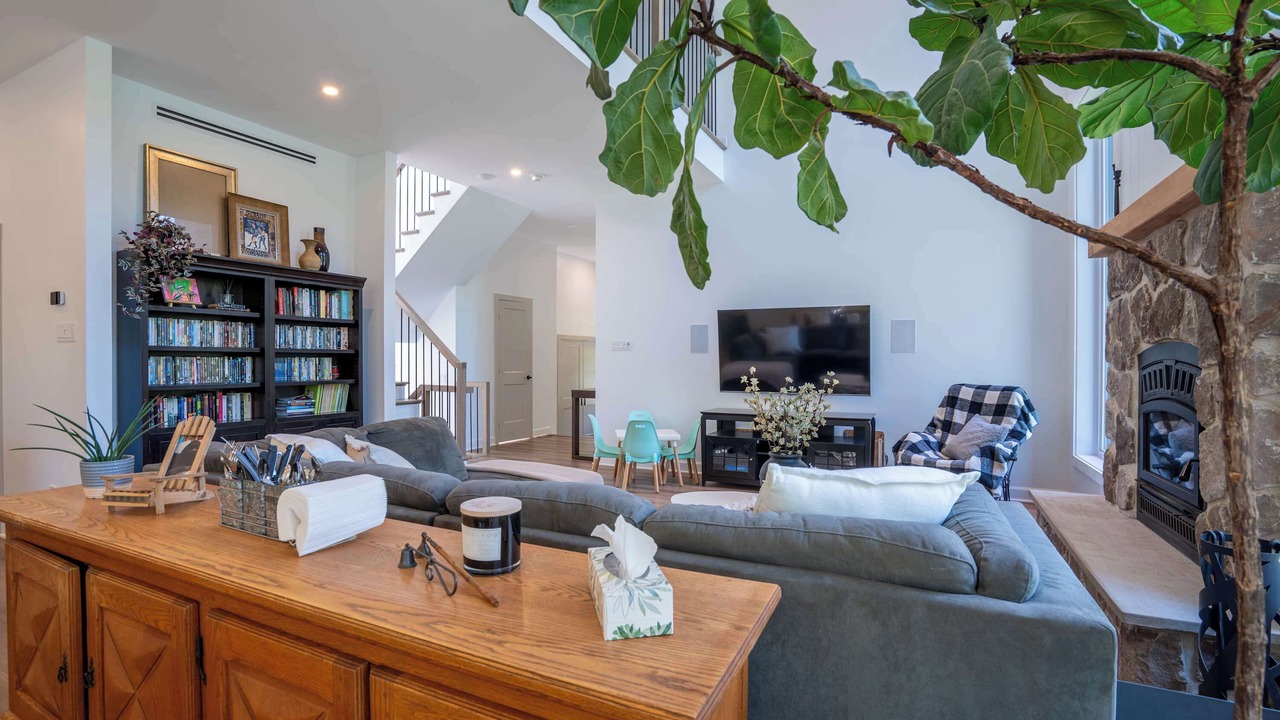 Photo of Livingroom in Chertsey