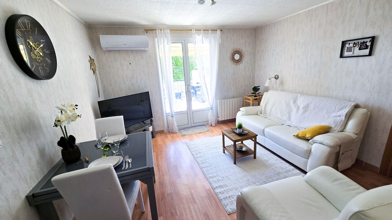 Photo of Livingroom in Greoux-les-Bains