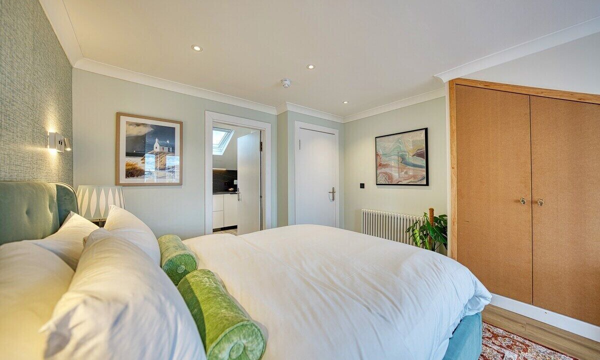 Photo of Others in East End