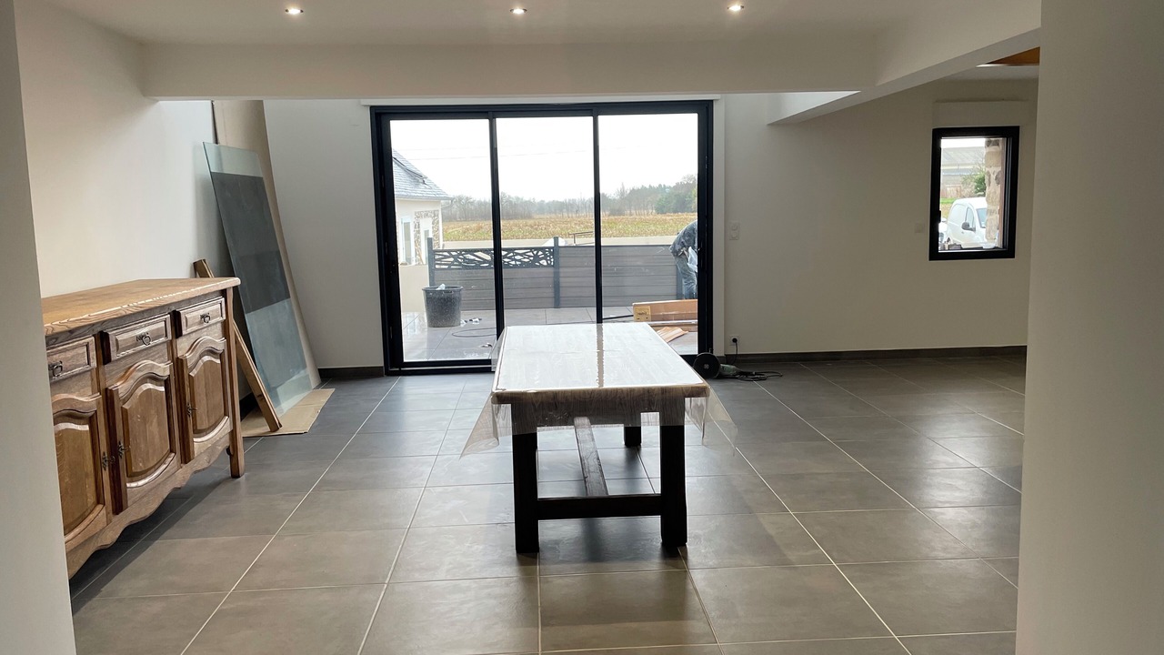 Photo of Others in Hillion