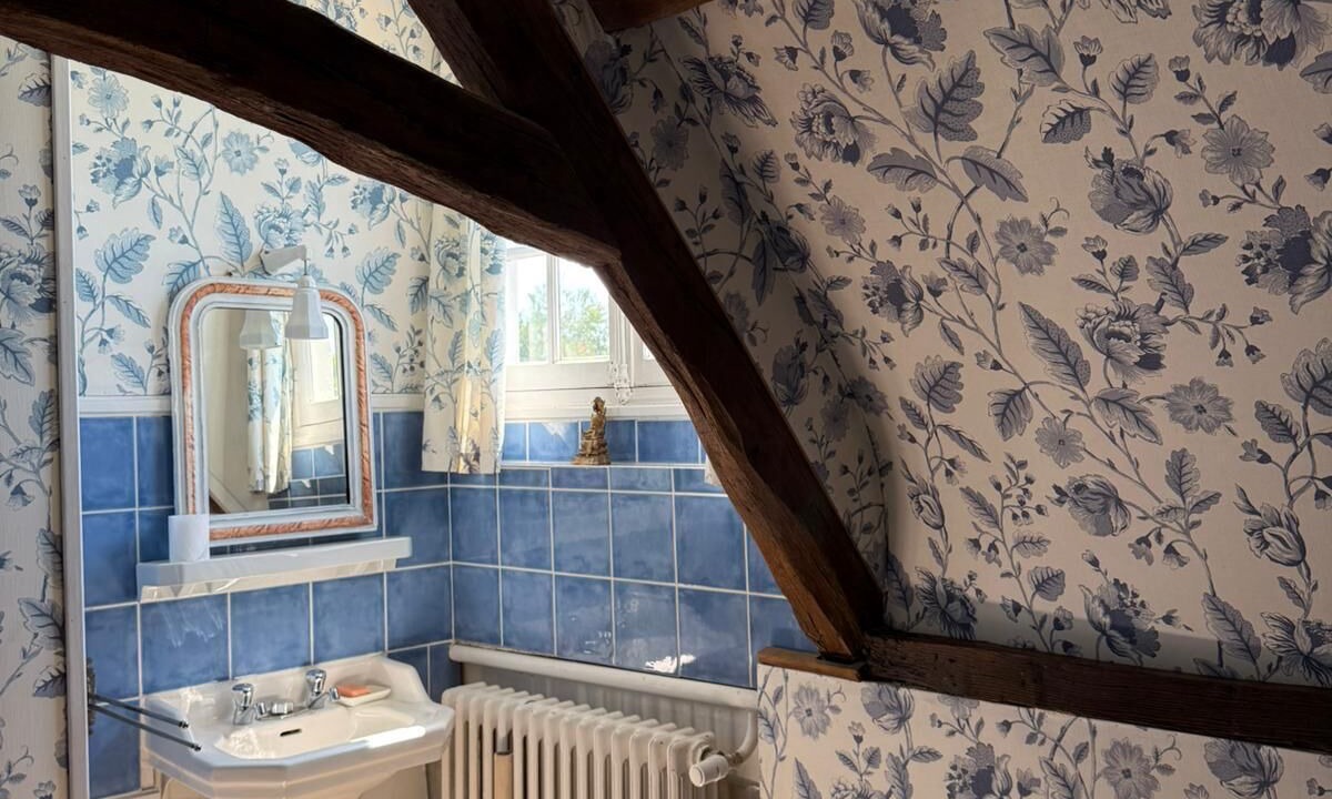 Photo of Bathroom in Bennecourt