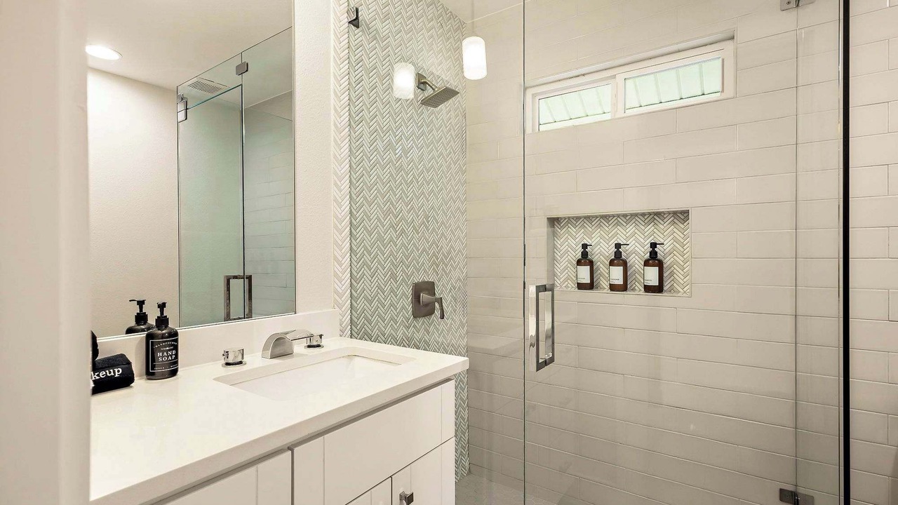 Photo of Bathroom in Parker Lane